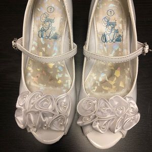 Girls Peep Toe Dress Shoe with Satin Flowers